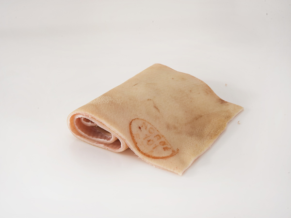 Svin svor, på hvit bakgrunn
